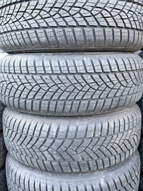 Шини зимові 205/60/17 Goodyear UltraGrip performance