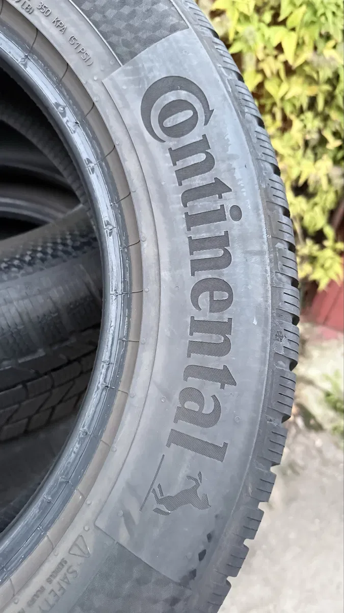 Шини зимові 215/65 r17 Continental 22 рік ціна за комплект — фото 6
