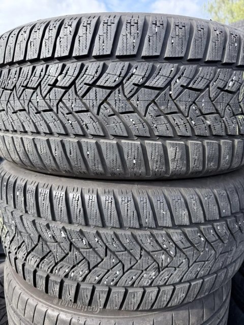 Шини зимові 245/45/18 Dunlop Winter sport 5