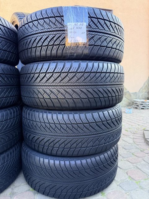 Шини зимові 245/45 R18 (100V) Good Year Ultra Grip 8 Performance RFT