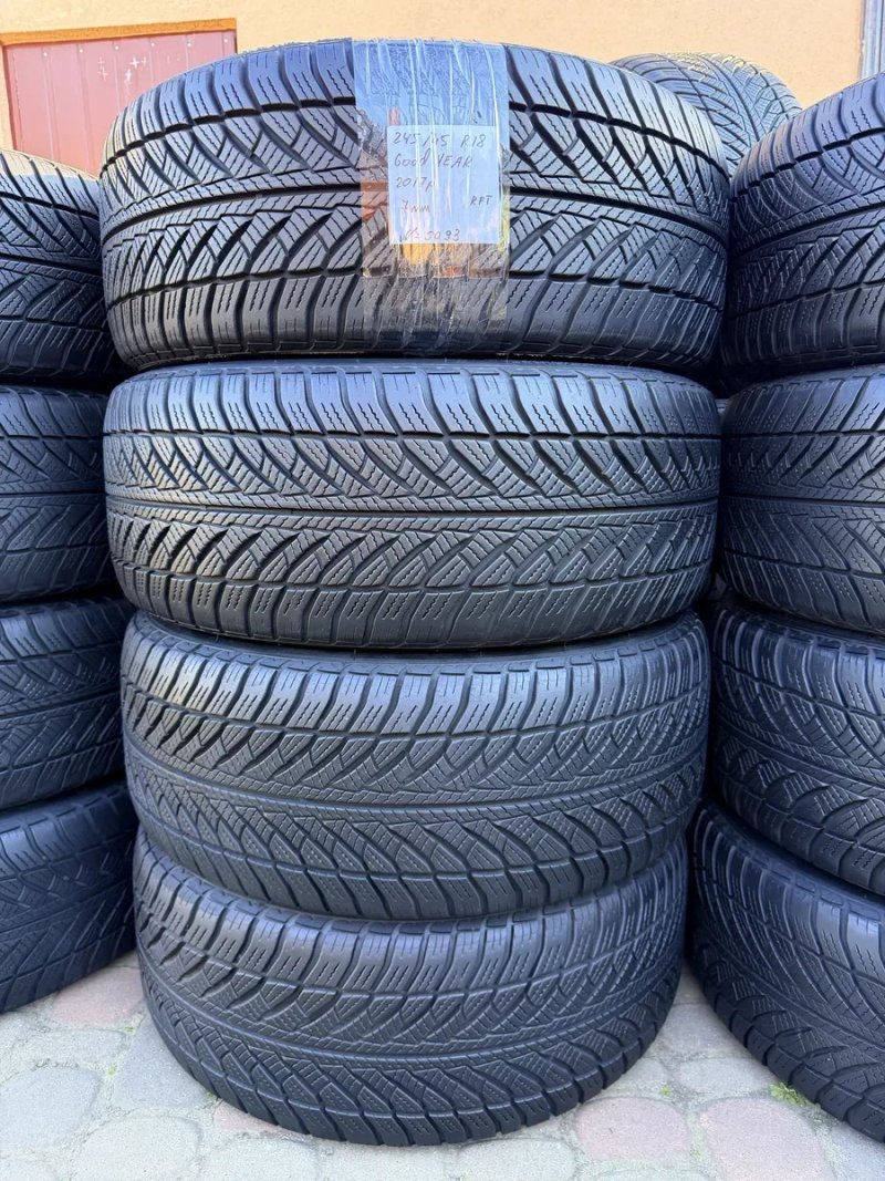 Шини зимові 245/45 R18 (100V) Good Year Ultra Grip 8 Performance RFT — фото 2