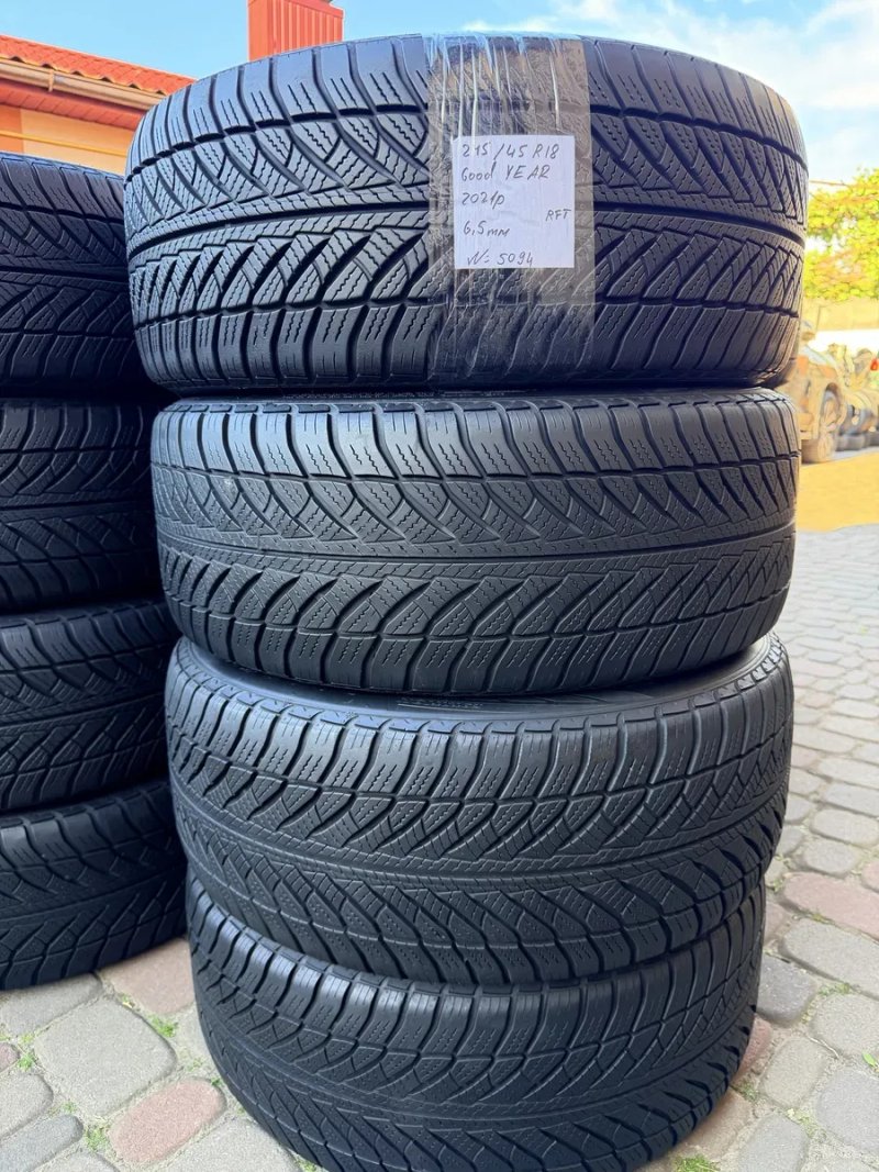 Шини зимові 245/45 R18 (100V) Good Year Ultra Grip 8 Performance RFT — фото 3