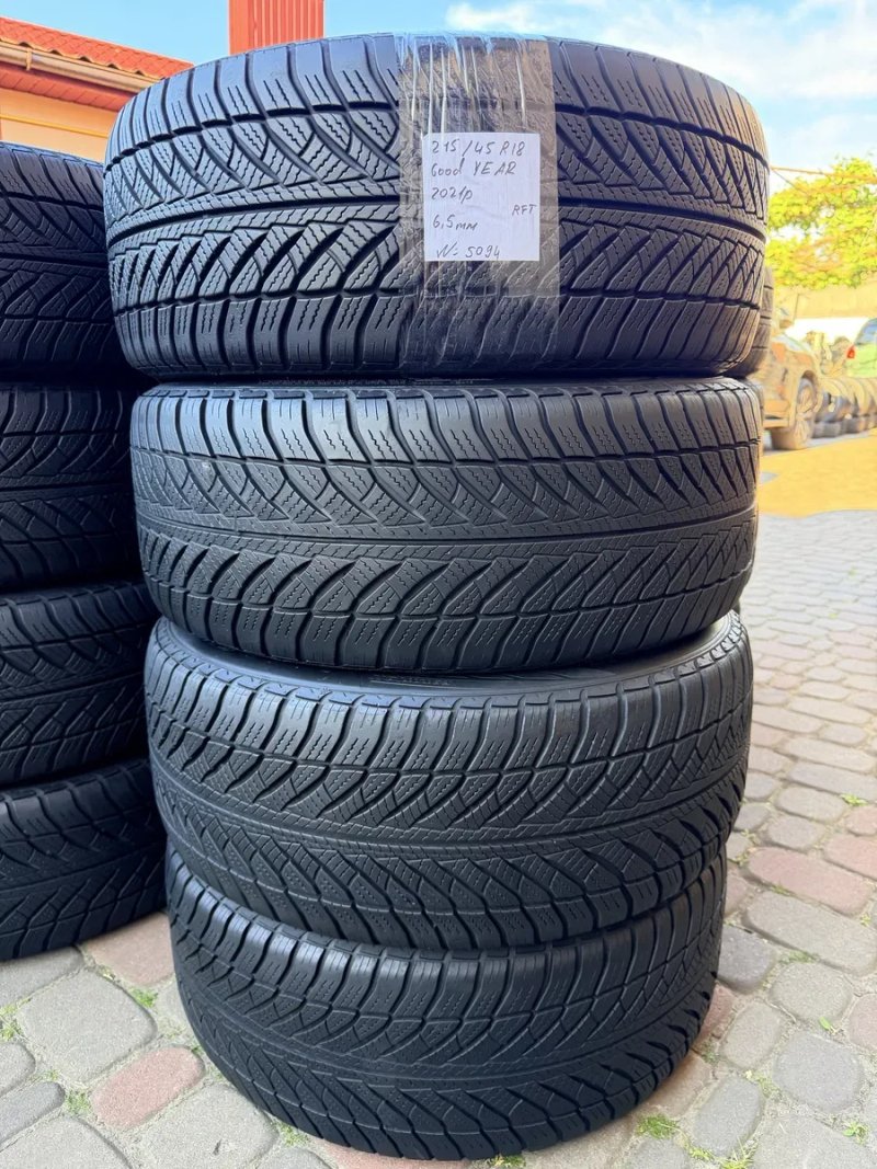 Шини зимові 245/45 R18 (100V) Good Year Ultra Grip 8 Performance RFT — фото 4
