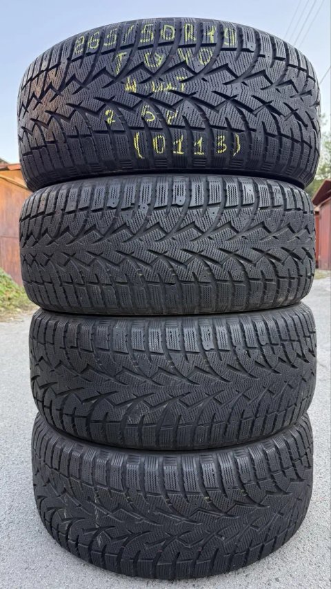 Шини зимові 265/50 r19 Toyo стан нових 25 рік
