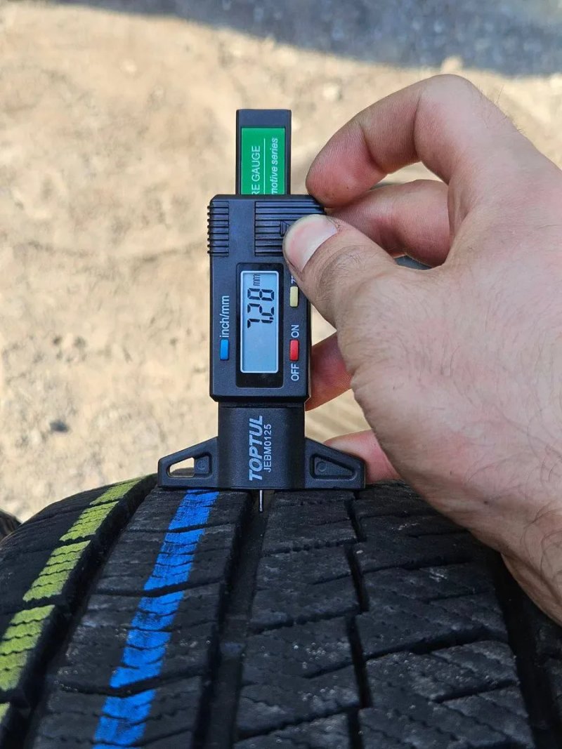 Шины БУ 205 60 R 16 Bridgestone blizzak vrx2 Зима Комплект резина — фото 7