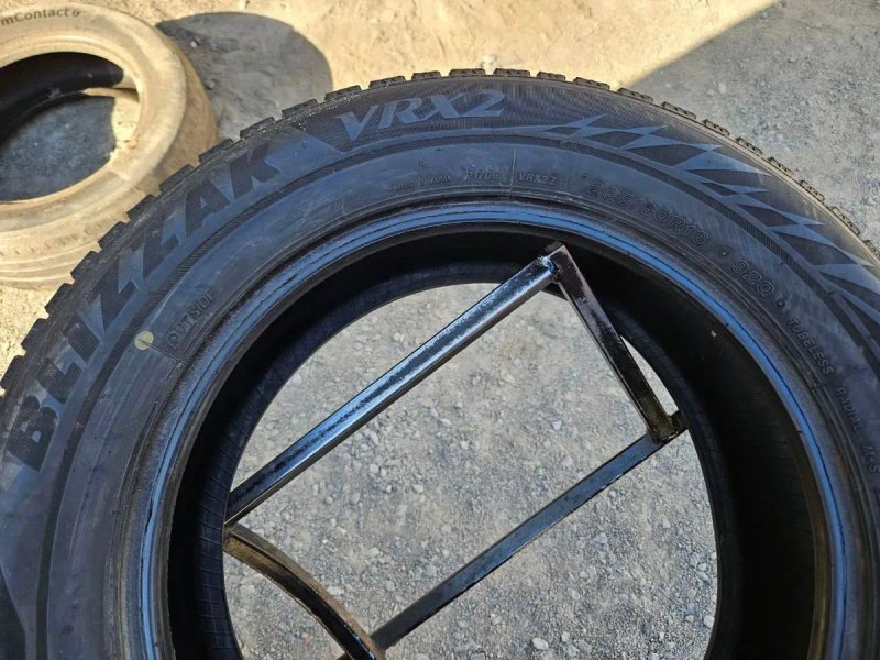 Шины БУ 205 60 R 16 Bridgestone blizzak vrx2 Зима Комплект резина — фото 8