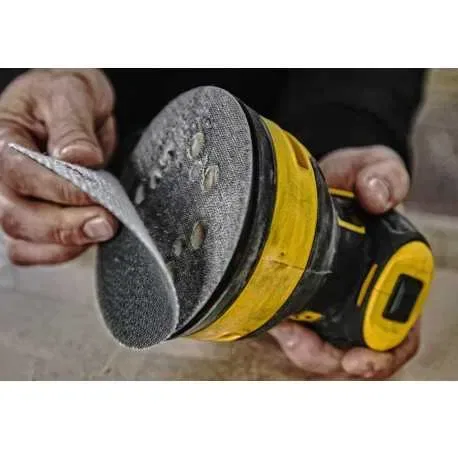 Шліфмашина ексцентрикова DeWALT DWE6423 — фото 8