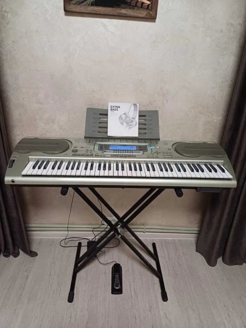 Синтезатор Casio WK-3300, 76 клавіш, цифрове піаніно !!!
