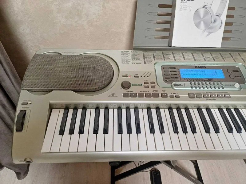 Синтезатор Casio WK-3300, 76 клавіш, цифрове піаніно !!! — фото 2