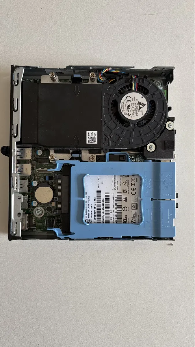 Системний блок Dell OptiPlex 3040 Micro USFF Core i3-6100T 8 GB  128 GB SSD  комп'ютер неттоп — фото 3