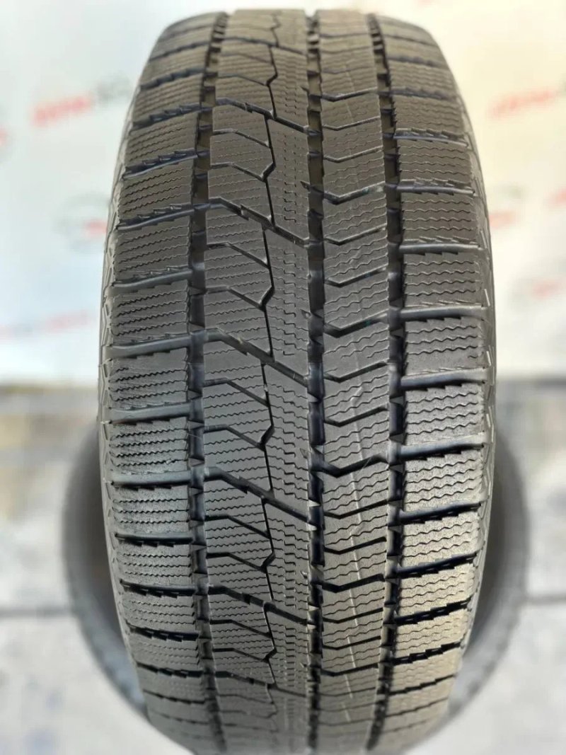 Склад шин 205/55 R16 TOYO OBSERVE GIZ2 7mm шини бу арктична зима — фото 3