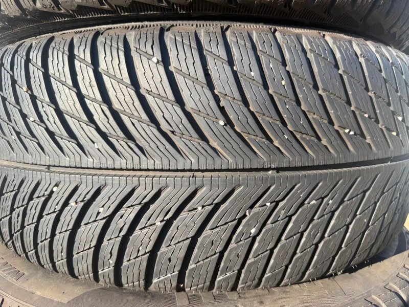 Склад шин б/в. 235/45 R18 Michelin Pilot Alpin 5 — фото 3