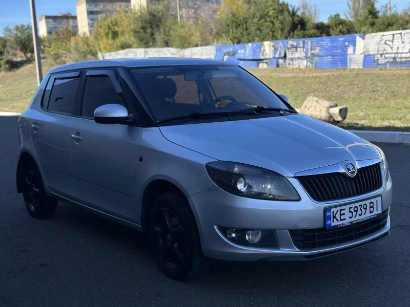 Skoda Fabia 2 FL 2013  1.4 бензин, шкода фабия, фабія 2 — фото 2