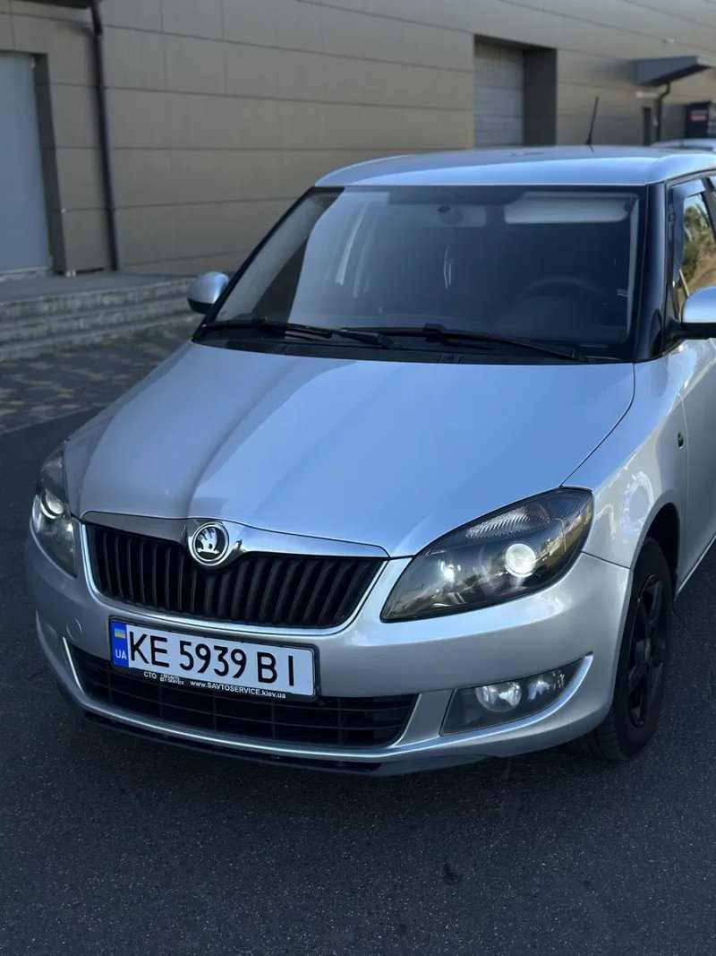 Skoda Fabia 2 FL 2013  1.4 бензин, шкода фабия, фабія 2 — фото 6