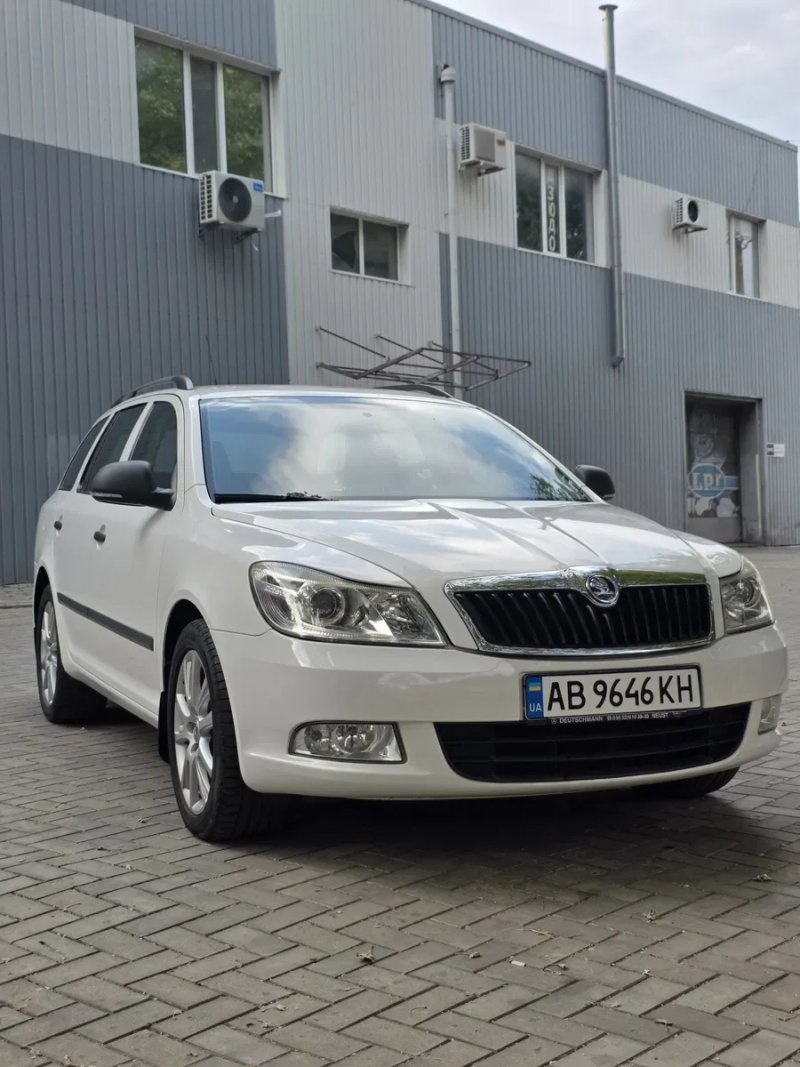 Skoda Octavia A5 Fl Автомат 1.4tsi — фото 2
