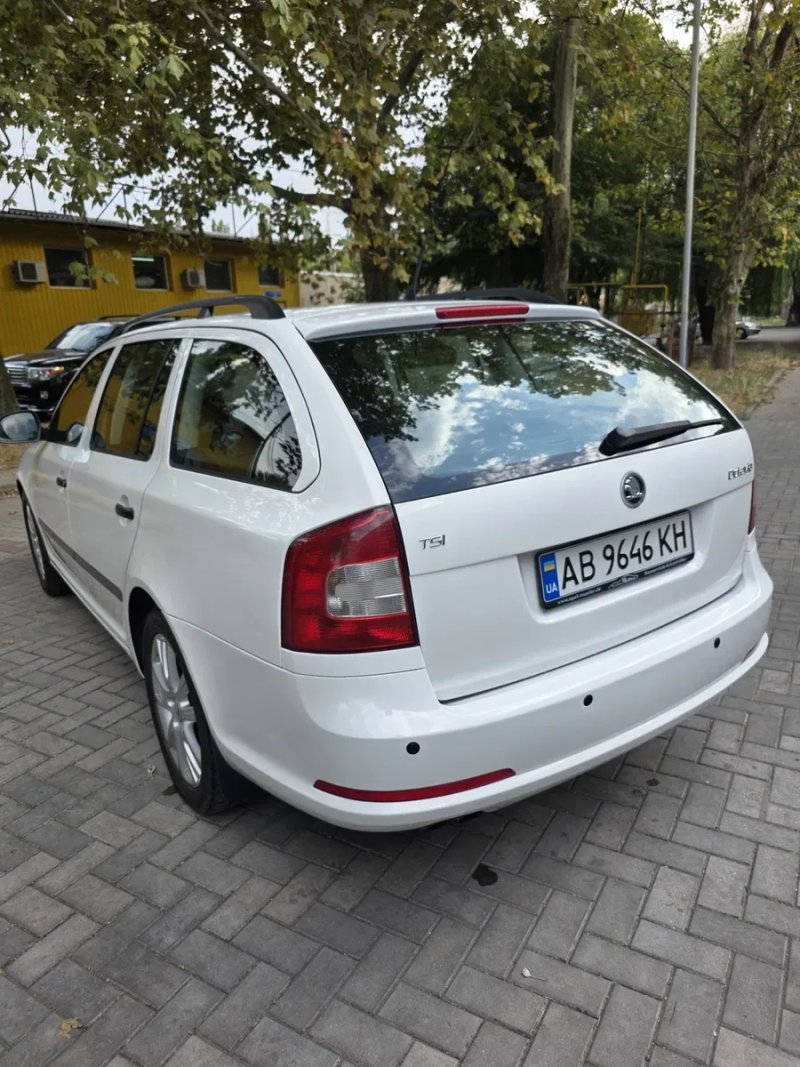 Skoda Octavia A5 Fl Автомат 1.4tsi — фото 8