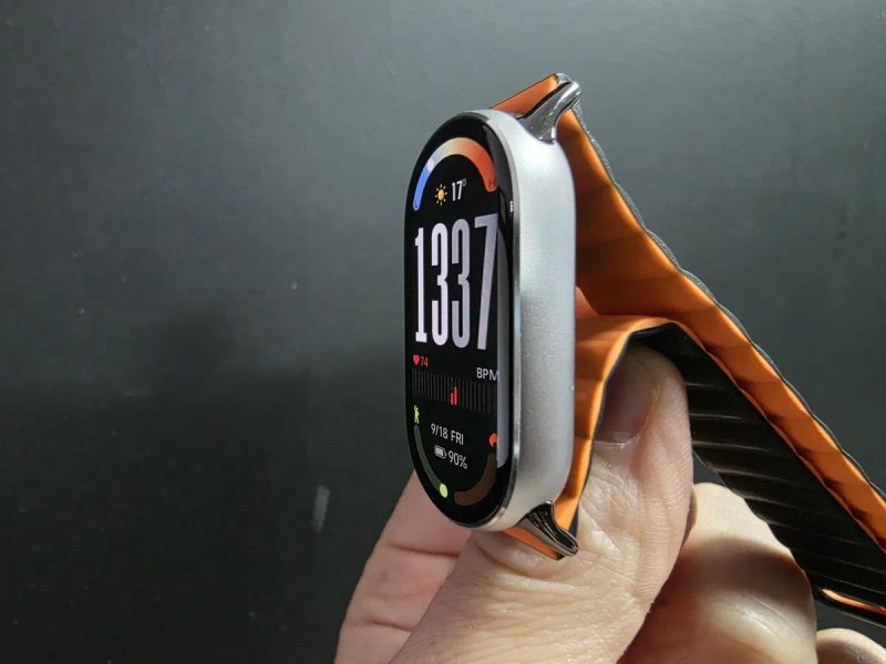 Смарт-браслет Xiaomi Smart Band 10 ( Mi Band 10 Silver) | Магнітний ремінець | Стан Супер | Все працює бездоганно — фото 2