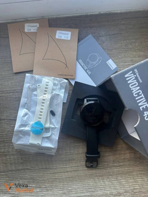 Смарт-годинник Garmin Vivoactive 4S чорний