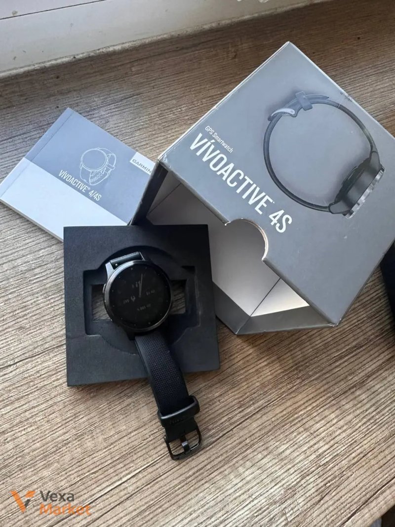 Смарт-годинник Garmin Vivoactive 4S чорний — фото 2