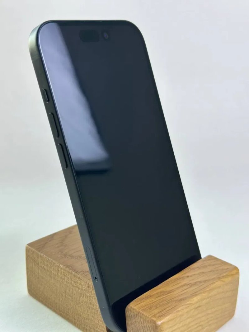 Смартфон Apple iPhone 15 128Gb Black Titanium — фото 6
