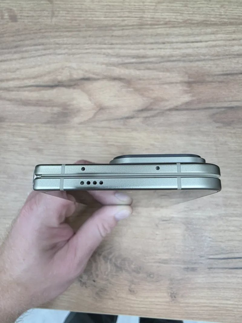 Смартфон Google Pixel 11 Pro Fold 16/256GB Olive — фото 5
