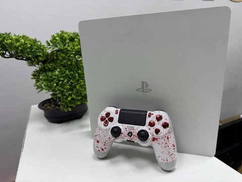 Sony Playstation 4 Slim на 500 Гб памяті ,офіційна !