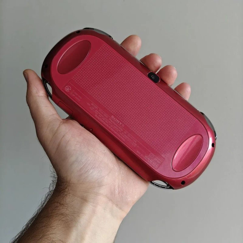 Sony PS Vita Fat and Slim — фото 3