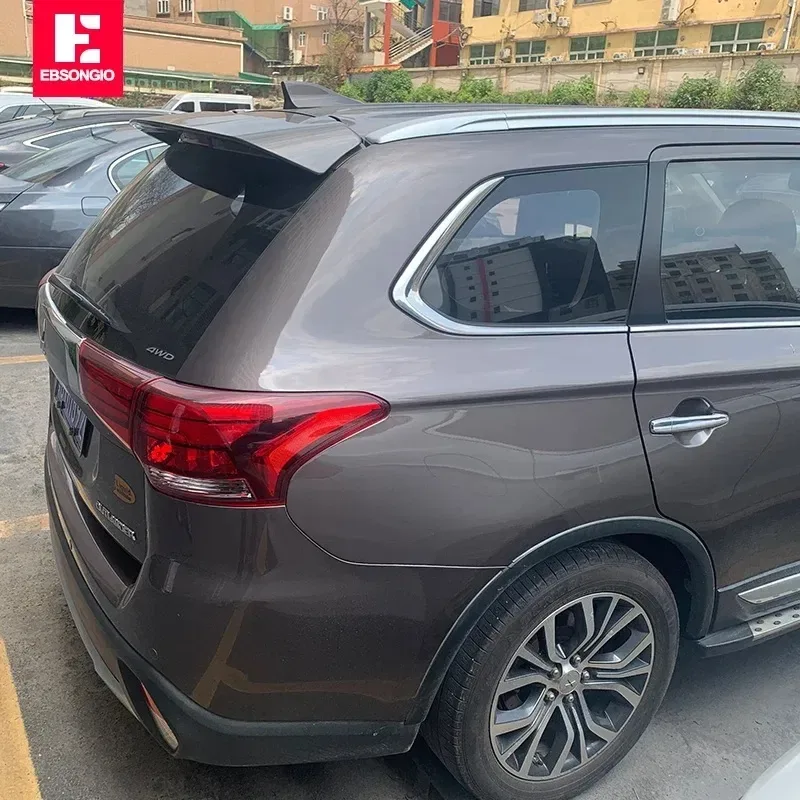 Спойлер Mitsubishi Outlander 3 2013-2020 у кольорі C06 коричневий — фото 4