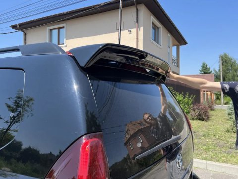 Спойлер на крышку багажника Toyota Land Cruiser Prado Тойота Прадо