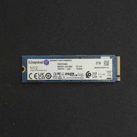 SSD Kingston NV2 2 ТБ (SNV2S/2000G) — M.2 2280, PCIe 4.0 x4, NVMe.