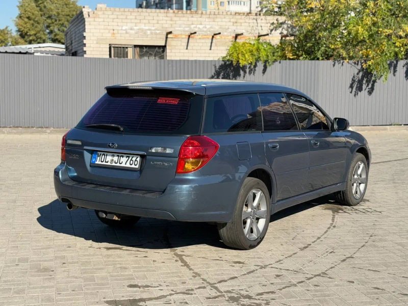 Subaru Legacy 2.0 бензин 4х4 — фото 7
