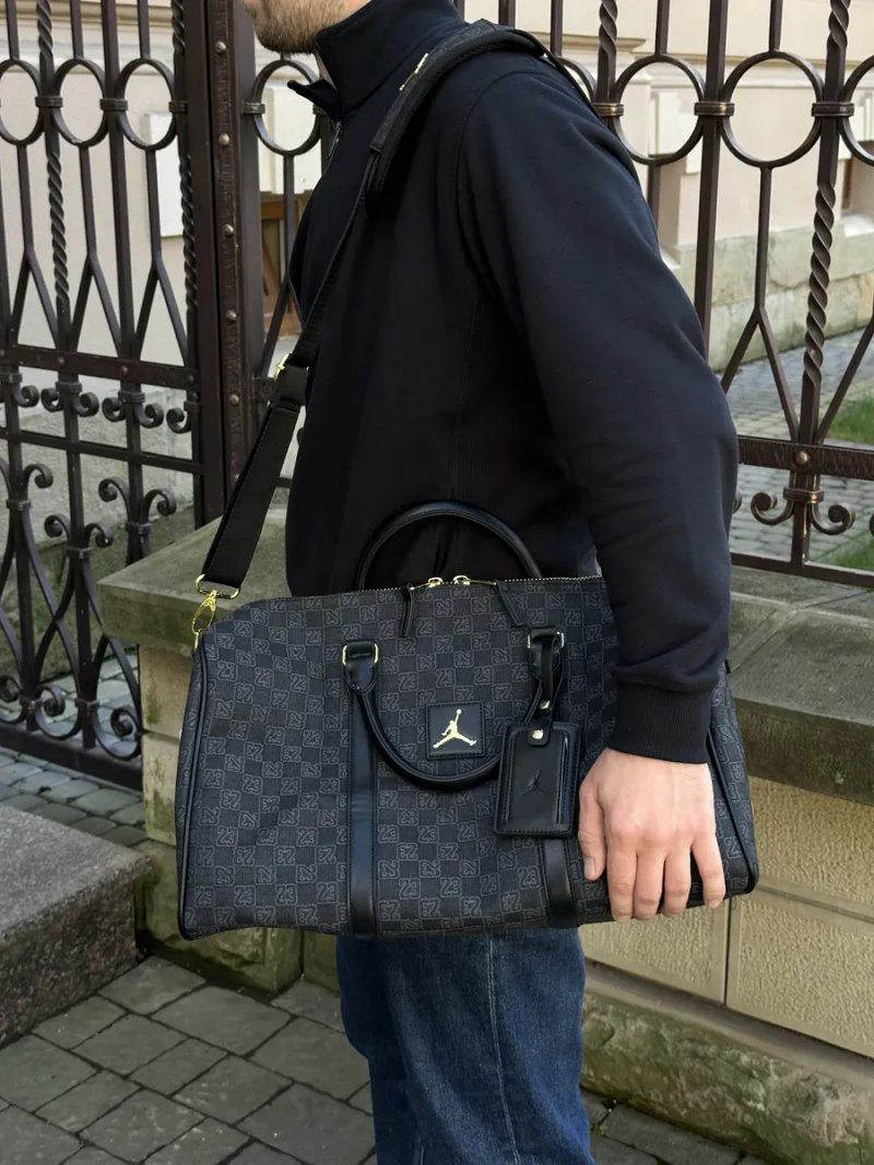 Сумка чоловіча Air Jordan Monogram Duffle Bag Grey копія 1:1 — фото 7