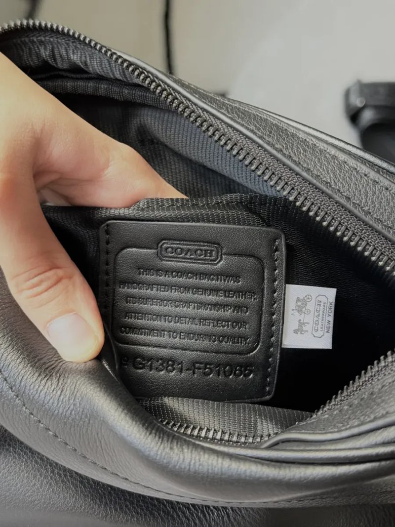Сумка чоловіча Coach Academy Crossbody in Pebble Leather Total Black копія 1:1 — фото 6