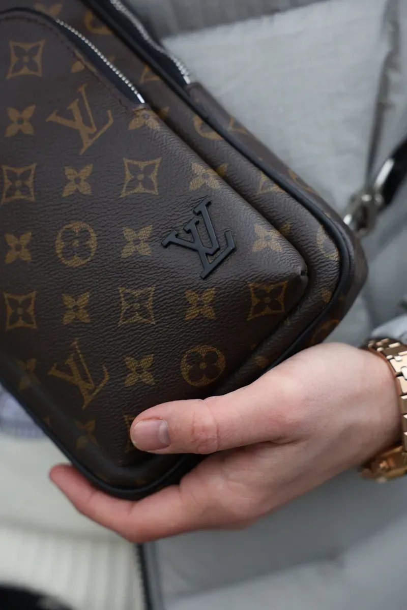 Сумка чоловіча Louis Vuitton Avenue Slingbag Monogram Macassar Canvas Brown копія 1:1 — фото 6