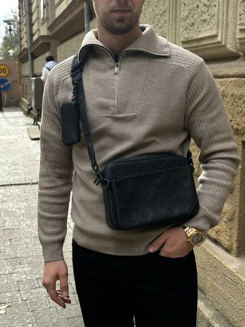 Сумка чоловіча Louis Vuitton Trio Messenger Black Embossing Leather копія 1:1 — фото 5