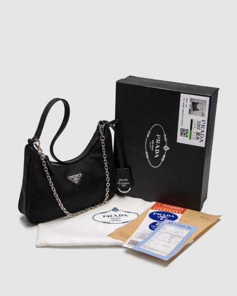Сумка жіноча Prada Re-Edition 2005 Re-Nylon and Saffiano Mini Black копія 1:1