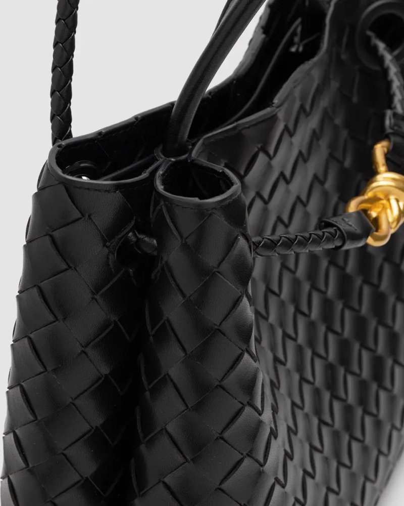 Сумка жіноча Bottega Veneta Andiamo Bag Black копія 1:1 — фото 4