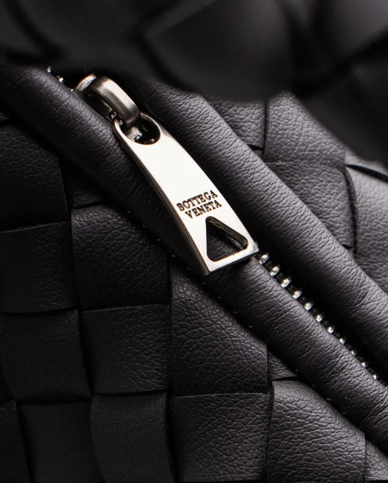 Сумка жіноча Bottega Veneta Nappa Intrecciato Mini Jodie Grey копія 1:1 — фото 4