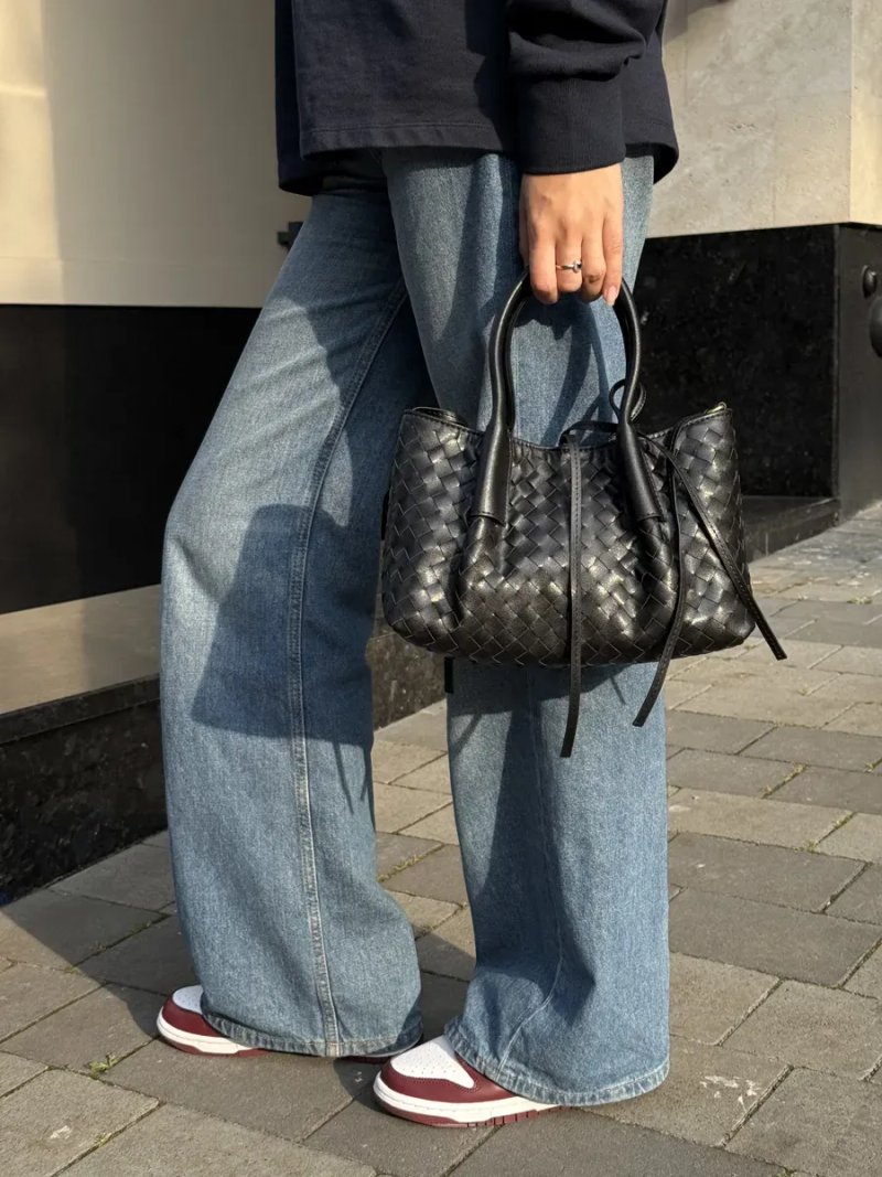 Сумка жіноча Bottega Veneta Small Pinacoteca Black копія 1:1 — фото 4