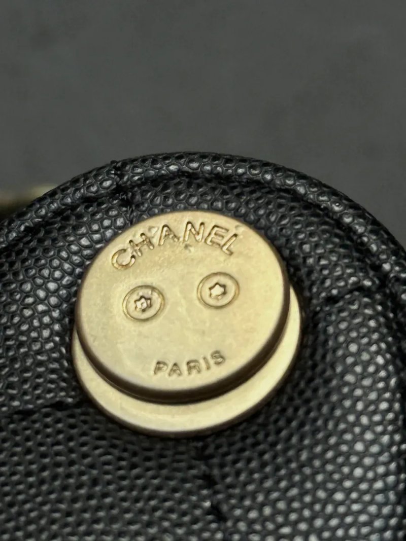Сумка жіноча Chanel 25 Handbag in Grained Calfskin Black/Gold копія 1:1 — фото 6