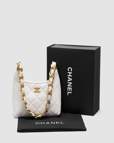 Сумка жіноча Chanel Small Hobo Bag Shiny Lambskin & Gold-Tone Metal, Cream копія 1:1