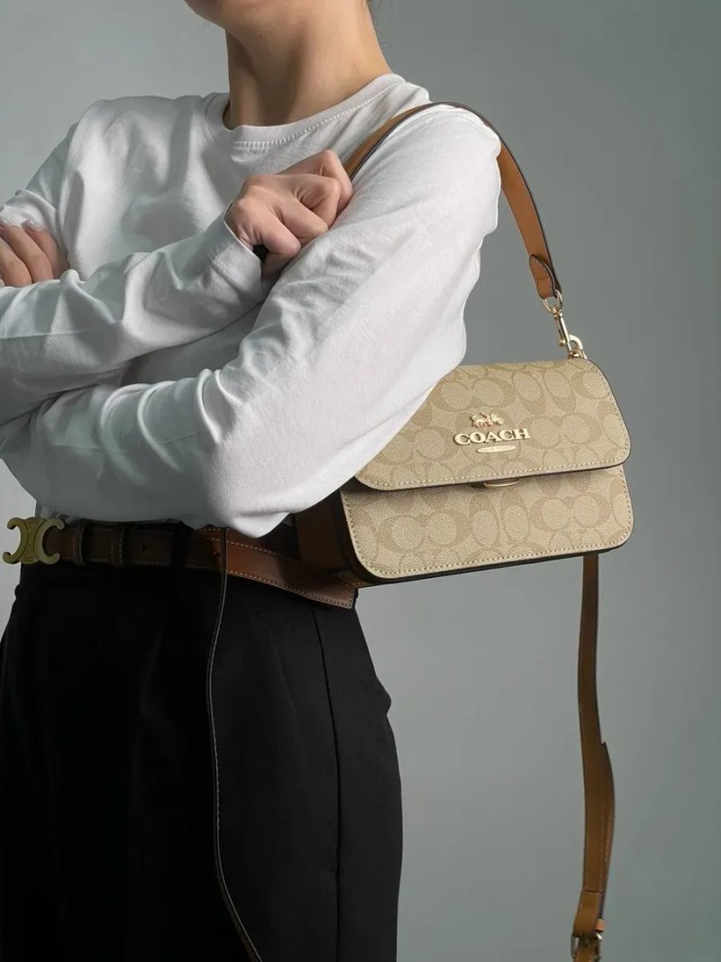 Сумка жіноча Coach Brynn Flap Crossbody In Signature Canvas Beige копія 1:1 — фото 6