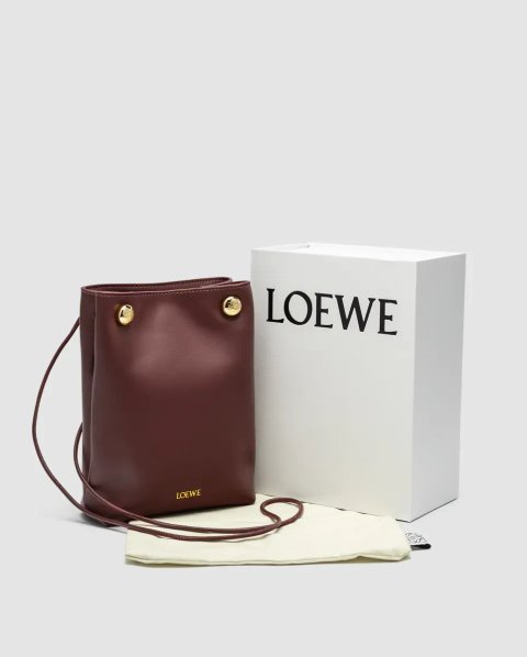 Сумка жіноча Loewe Pebble Pouch in Smooth Calfskin Burgundy копія 1:1