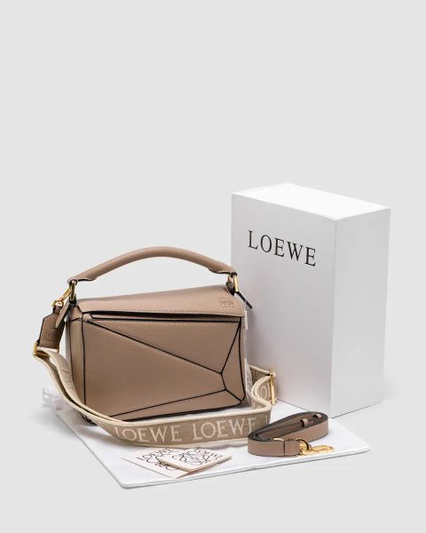 Сумка жіноча Loewe Small Puzzle Bag in Classic Calfskin Beige копія 1:1