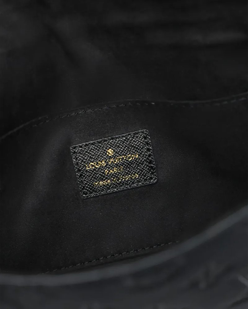 Сумка жіноча Louis Vuitton Félicie Pochette Bag Monogram Empreinte Leather Black копія 1:1 — фото 6