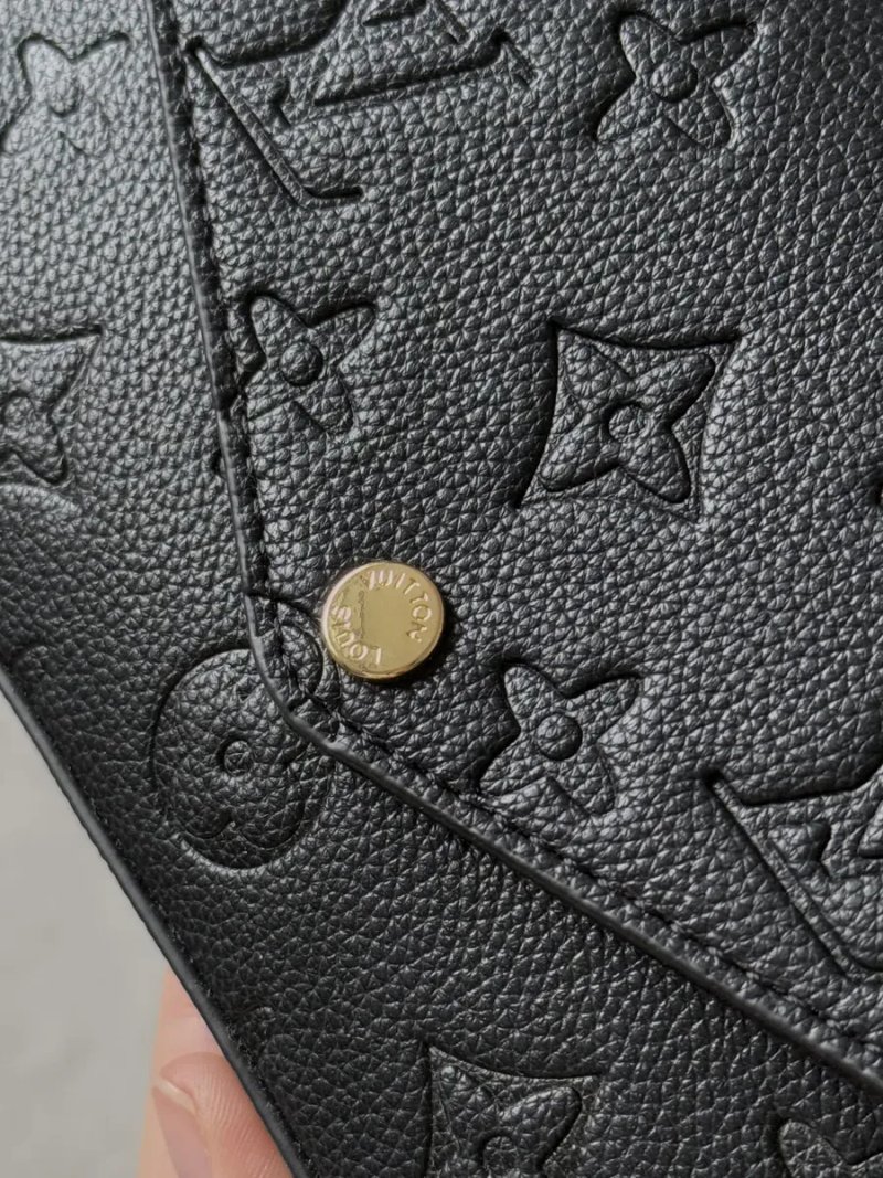 Сумка жіноча Louis Vuitton Félicie Pochette Bag Monogram Empreinte Leather Black копія 1:1 — фото 5