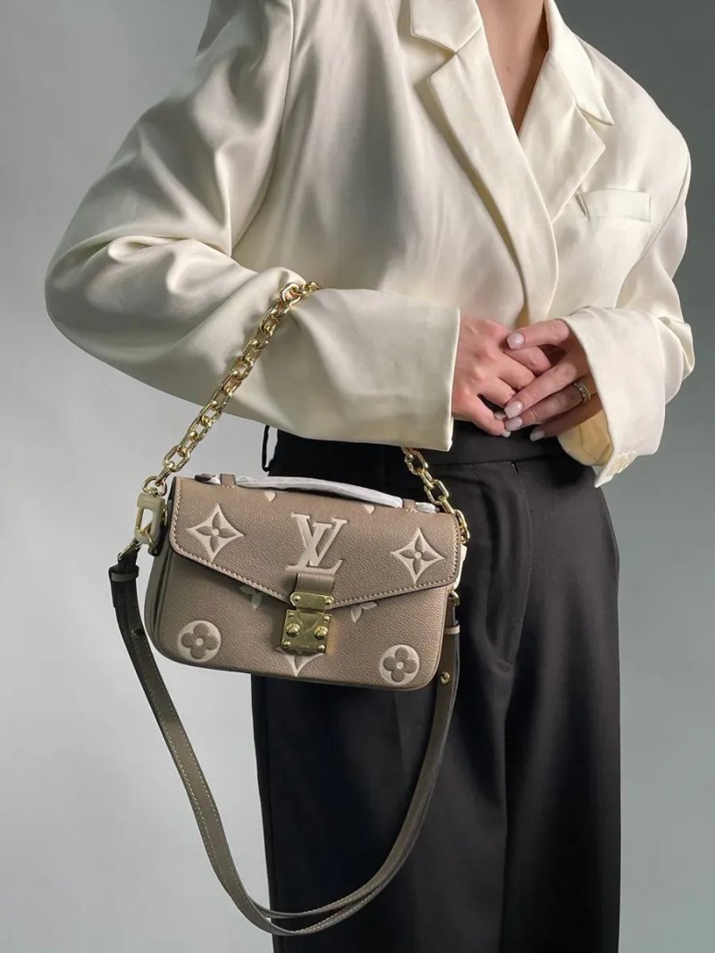 Сумка жіноча Louis Vuitton Pochette Métis East West Bag Beige копія 1:1 — фото 5