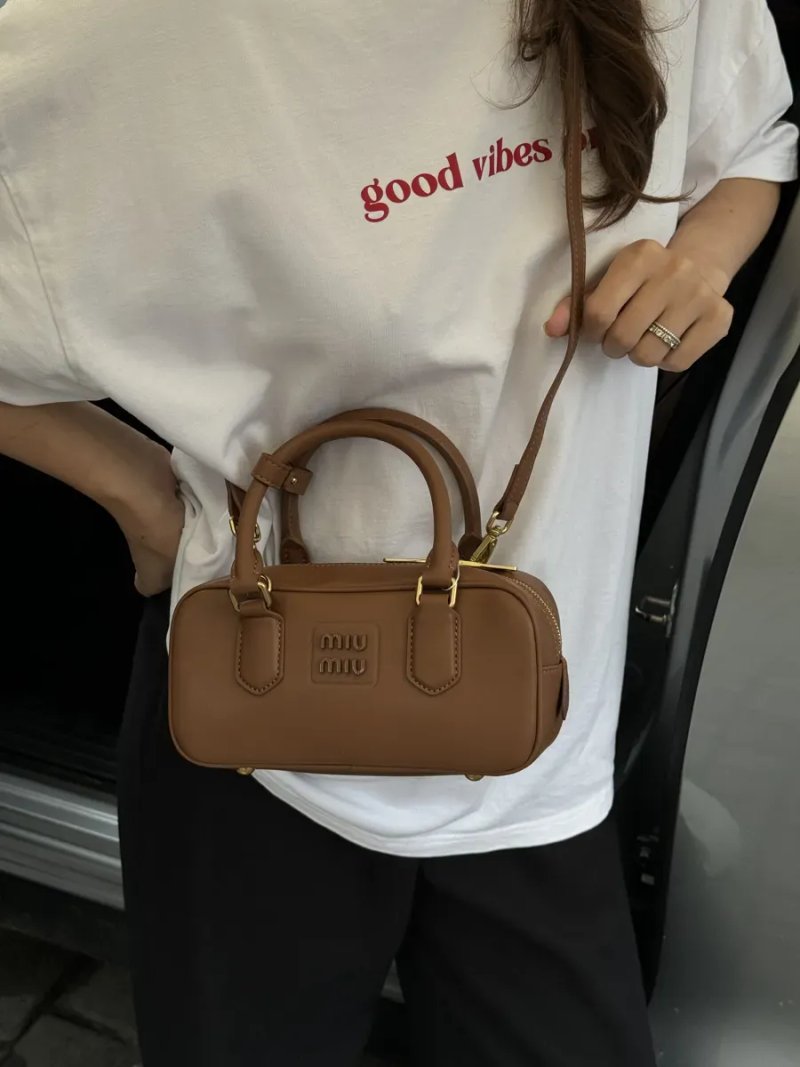 Сумка жіноча Miu Miu Arcadie Leather Bag Ginger копія 1:1 — фото 6