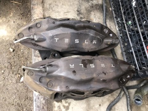 Супорт гальмівний Tesla model S 3