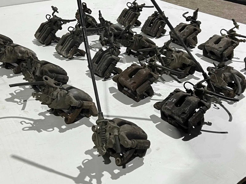 Суппорт Гольф 5 6 Шкода А5 Пассат Б6 Тоуран Кадди задний супорт — фото 3